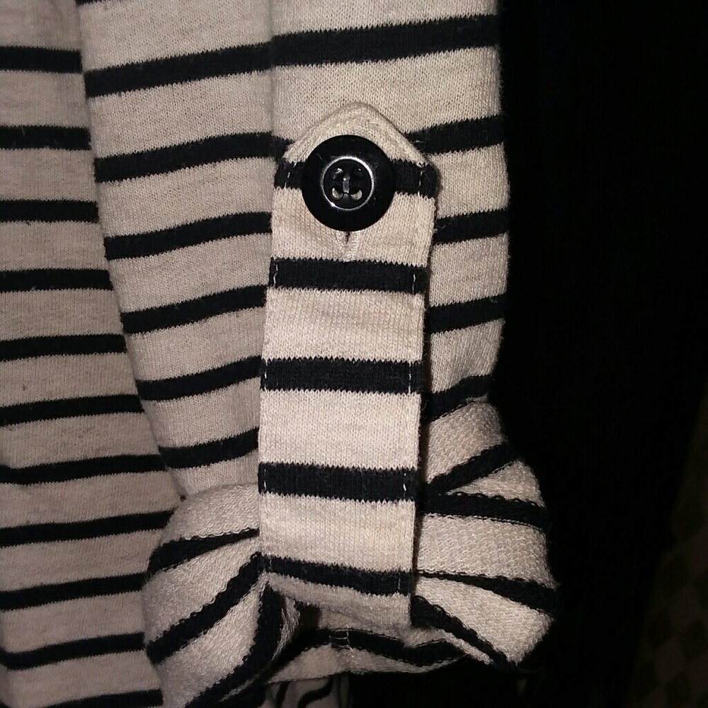 Stripes🛍 - Picture 4 of 4